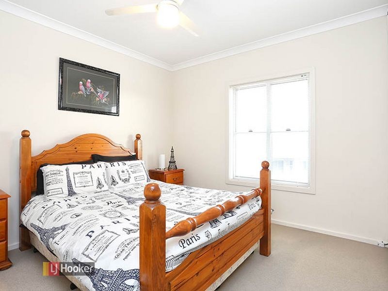 70 Harvey Cct, Mawson Lakes SA 5095