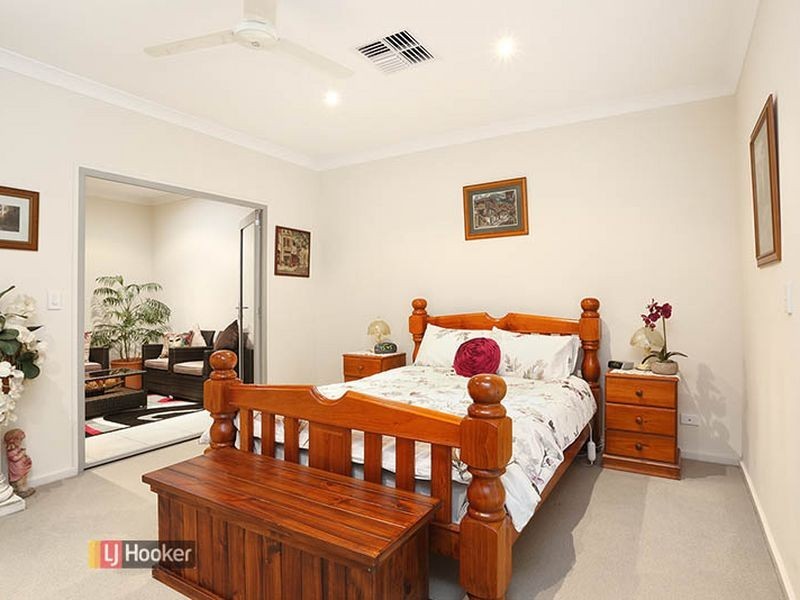 70 Harvey Cct, Mawson Lakes SA 5095
