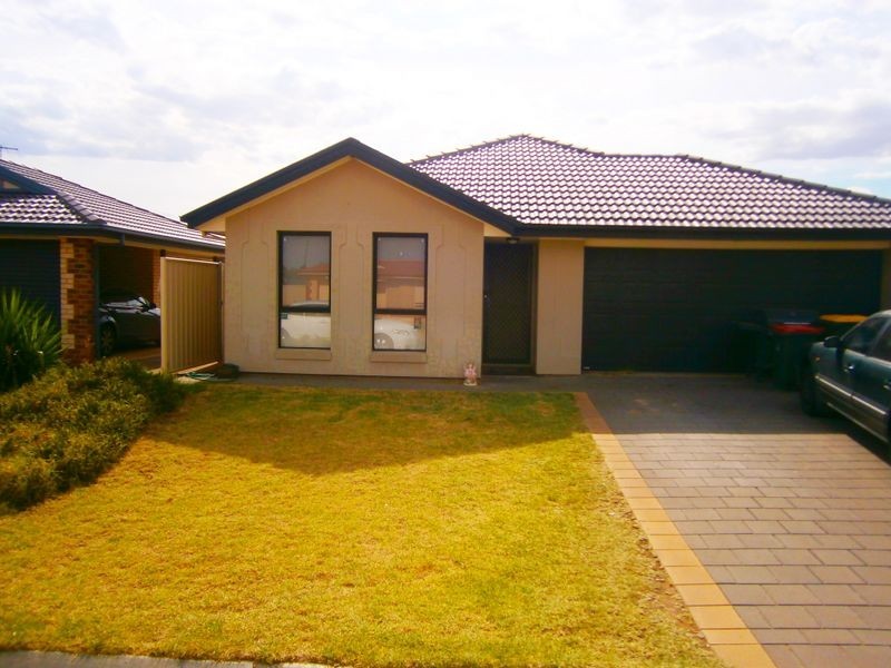 11 Clare Mews, Munno Para West SA 5115
