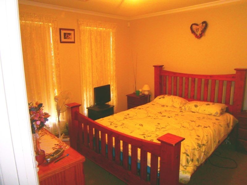 11 Clare Mews, Munno Para West SA 5115