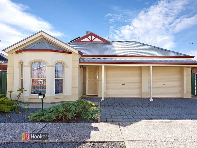 53 Lord Howe Cres, Mawson Lakes SA 5095