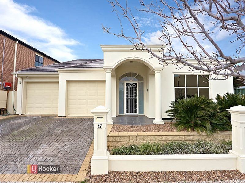 17 Shearwater Dr, Mawson Lakes SA 5095