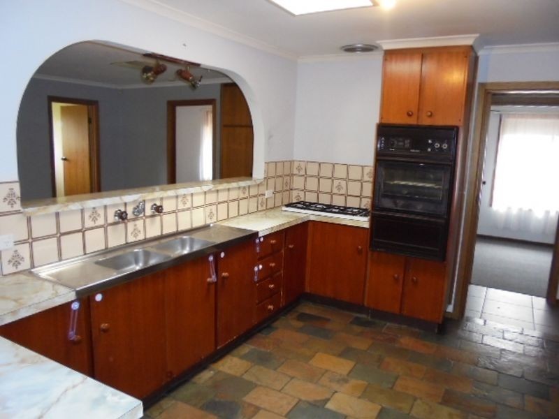 22 Plover Avenue, Modbury Heights SA 5092