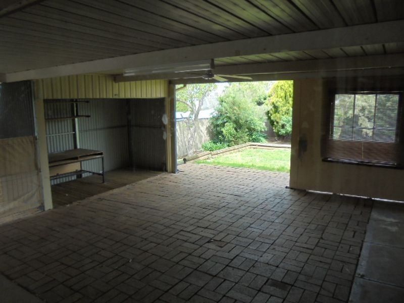 22 Plover Avenue, Modbury Heights SA 5092