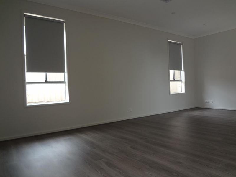 11 Durand Tce, Enfield SA 5085
