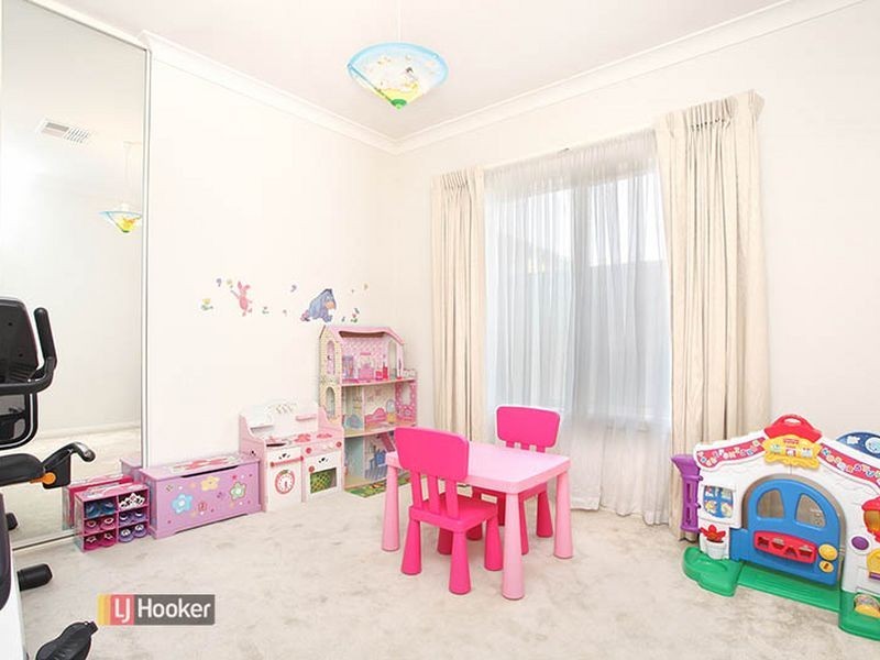 35 Newland Way, Mawson Lakes SA 5095