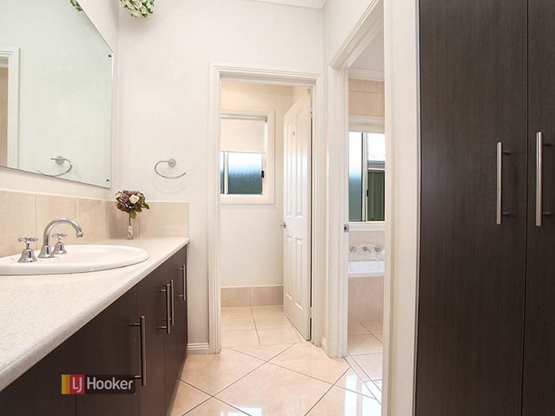 35 Newland Way, Mawson Lakes SA 5095