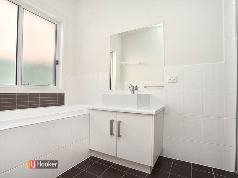 12 Pier Lane, Mawson Lakes SA 5095