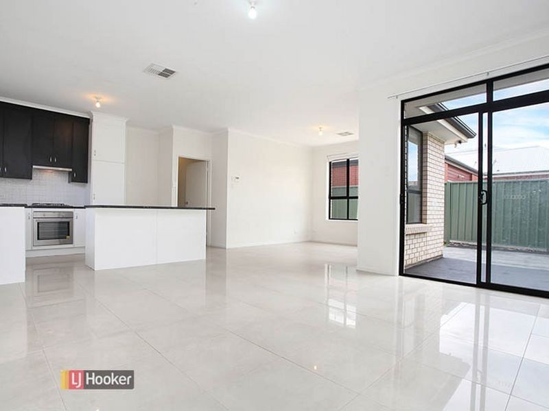 15 Adeline Street, Mawson Lakes SA 5095