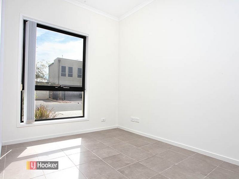 15 Adeline Street, Mawson Lakes SA 5095