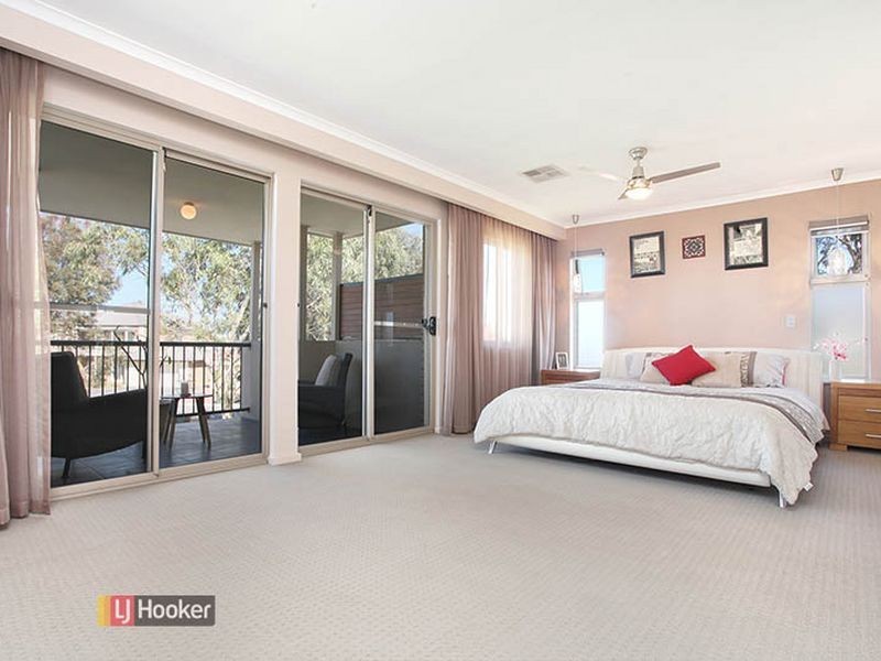 10 Pike Avenue, Mawson Lakes SA 5095