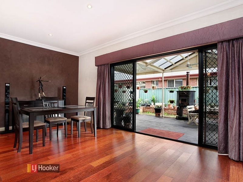 4 Macquarie Street, Mawson Lakes SA 5095