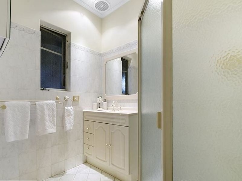 6 Clifford Way, Valley View SA 5093