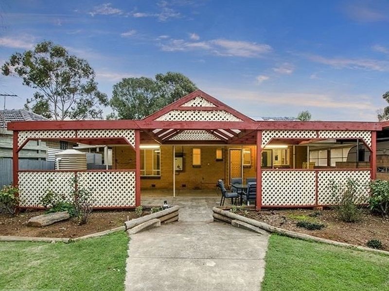 6 Clifford Way, Valley View SA 5093