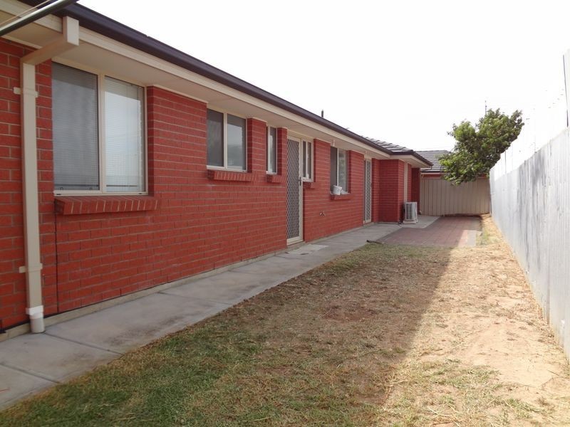 2A Woodfield St, Enfield SA 5085