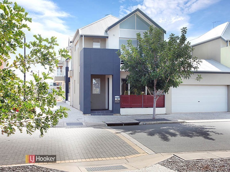 18A Riverside Street, Mawson Lakes SA 5095