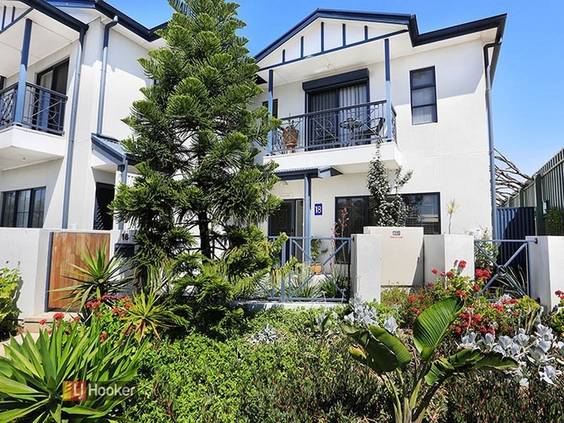 18 St Elias Street, Mawson Lakes SA 5095