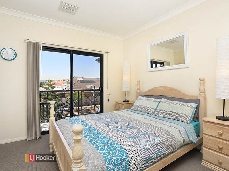 18 St Elias Street, Mawson Lakes SA 5095