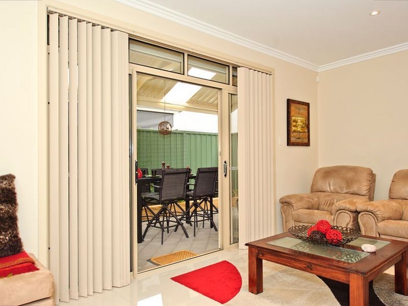 18 Franklin Ave, Mawson Lakes SA 5095