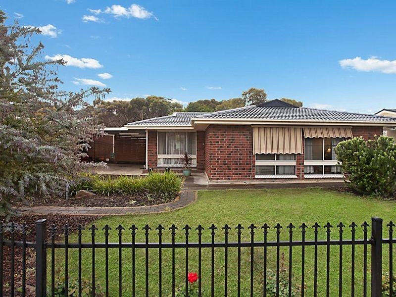 94 Heysen Ave, Hope Valley SA 5090