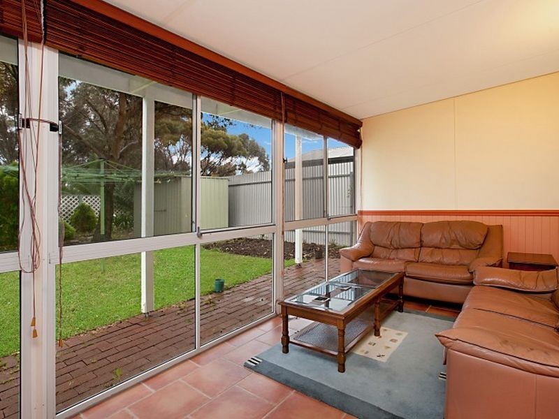 94 Heysen Ave, Hope Valley SA 5090