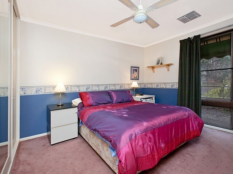 94 Heysen Ave, Hope Valley SA 5090