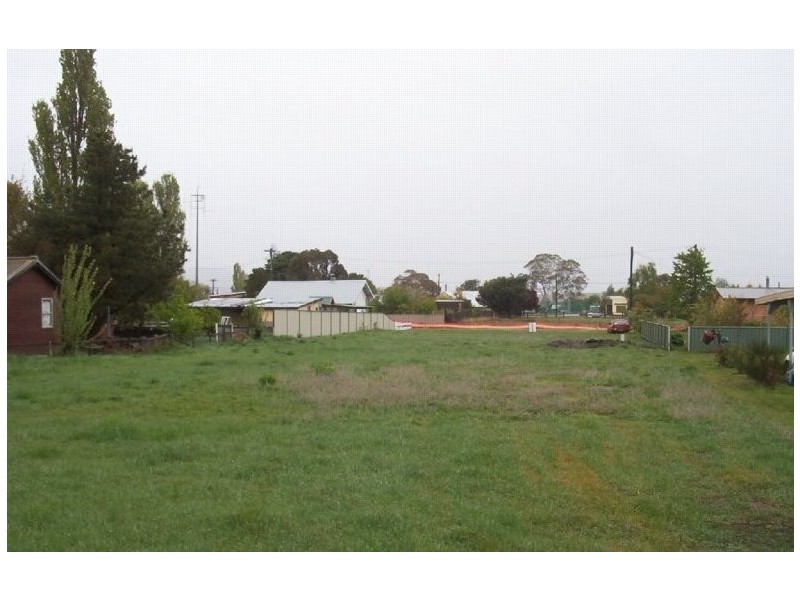 7 Oliver Street, Berridale NSW 2628