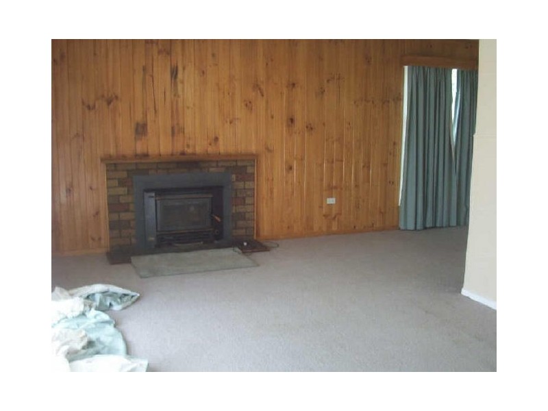 35 Culey Avenue, Cooma NSW 2630