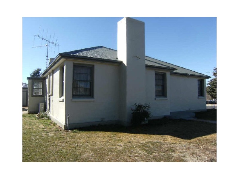 17 Myack Street, Berridale NSW 2628