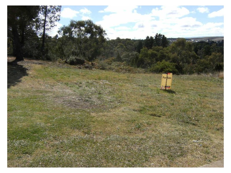 18 Stratos Place, Cooma NSW 2630