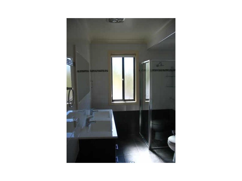 11 Massie Street, Cooma NSW 2630