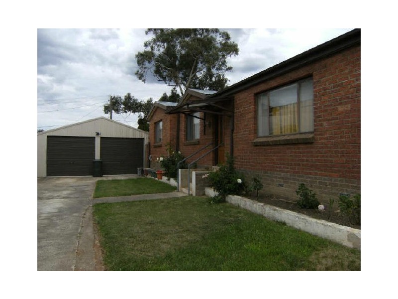 11 Waggun Street, Cooma NSW 2630