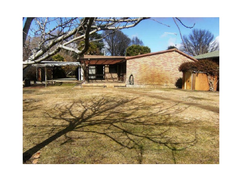 12 Kerwan Street, Cooma NSW 2630