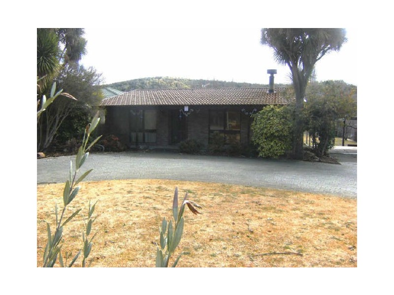 12 Kerwan Street, Cooma NSW 2630