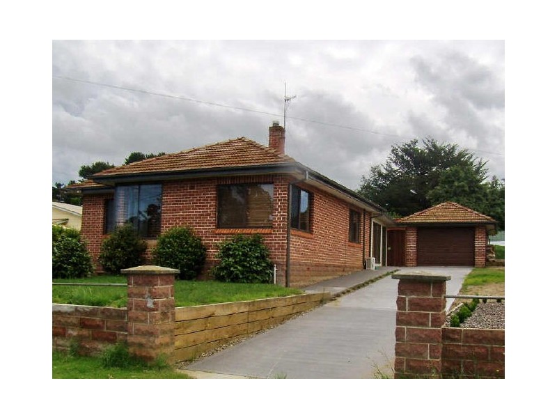17 Bent Street, Cooma NSW 2630