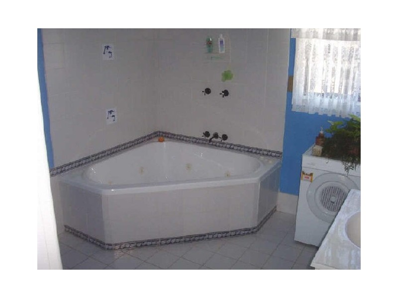 29 Loftus Street, Bemboka NSW 2550