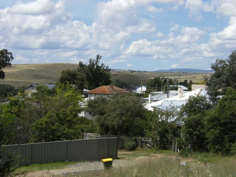 24a Cromwell Street, Cooma NSW 2630