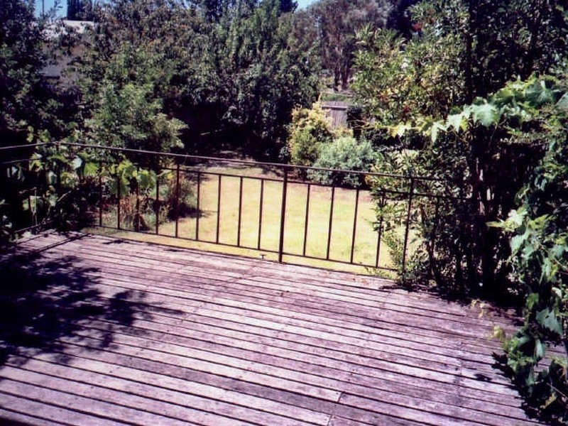 73 Cromwell Street, Cooma NSW 2630