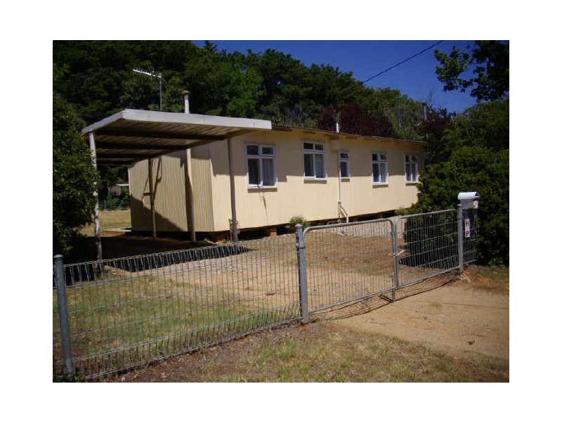 6 Nuralda Cres, Cooma NSW 2630