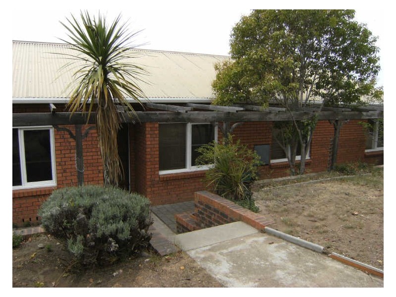 12 Soho Street, Cooma NSW 2630