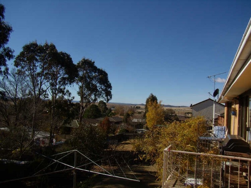 19 Yamba Crescent, Cooma NSW 2630