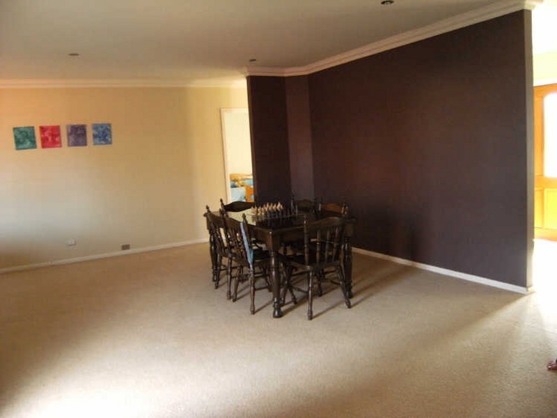 Unit 2/67 Baron Street, Cooma NSW 2630