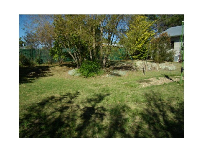 2 Mosely Ave, Cooma NSW 2630