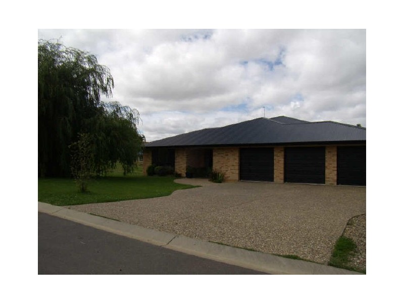 2 Rutledge Place, Cooma NSW 2630