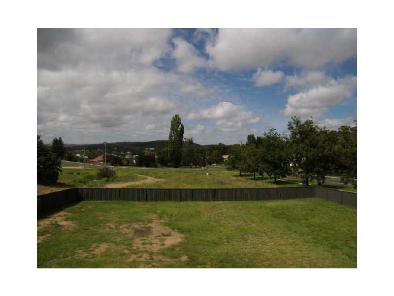 2 Rutledge Place, Cooma NSW 2630