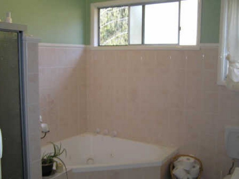 2 Mcdonald Avenue, Cooma NSW 2630