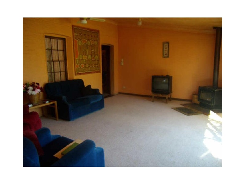 4 Chusan Street, Bombala NSW 2632