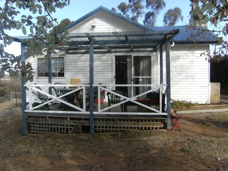 12 Kapooka Place, Cooma NSW 2630