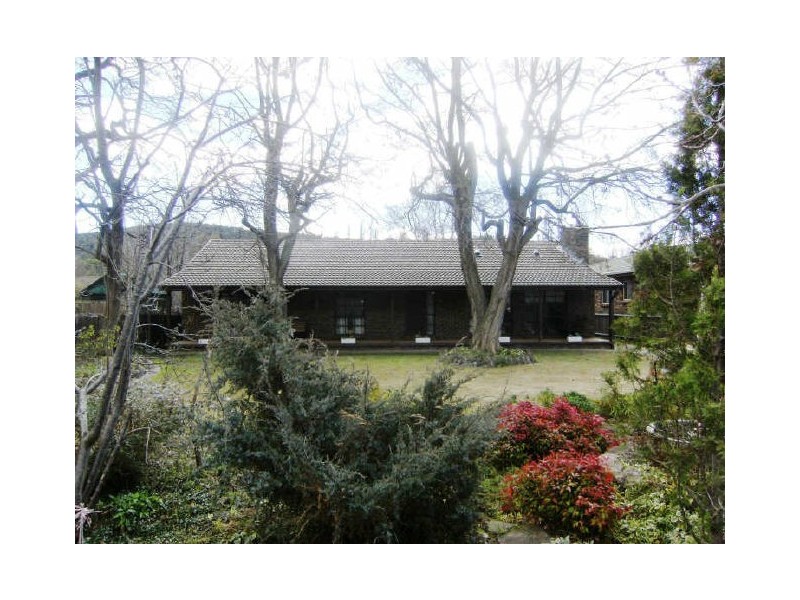 16 Kerwan Street, Cooma NSW 2630