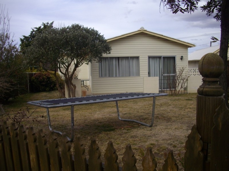 9 Wonga Street, Cooma NSW 2630